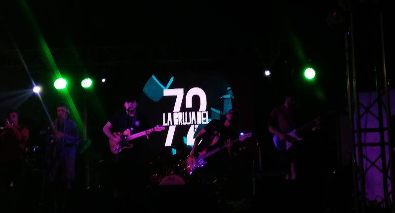 La Bruja del 72, tocando en Uruguay a Toda Costa, edición 2020.